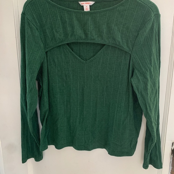 NEW NEVER WORN Joe Fresh Women+ Cutout Long Sleeve shirt - Picture 3 of 7